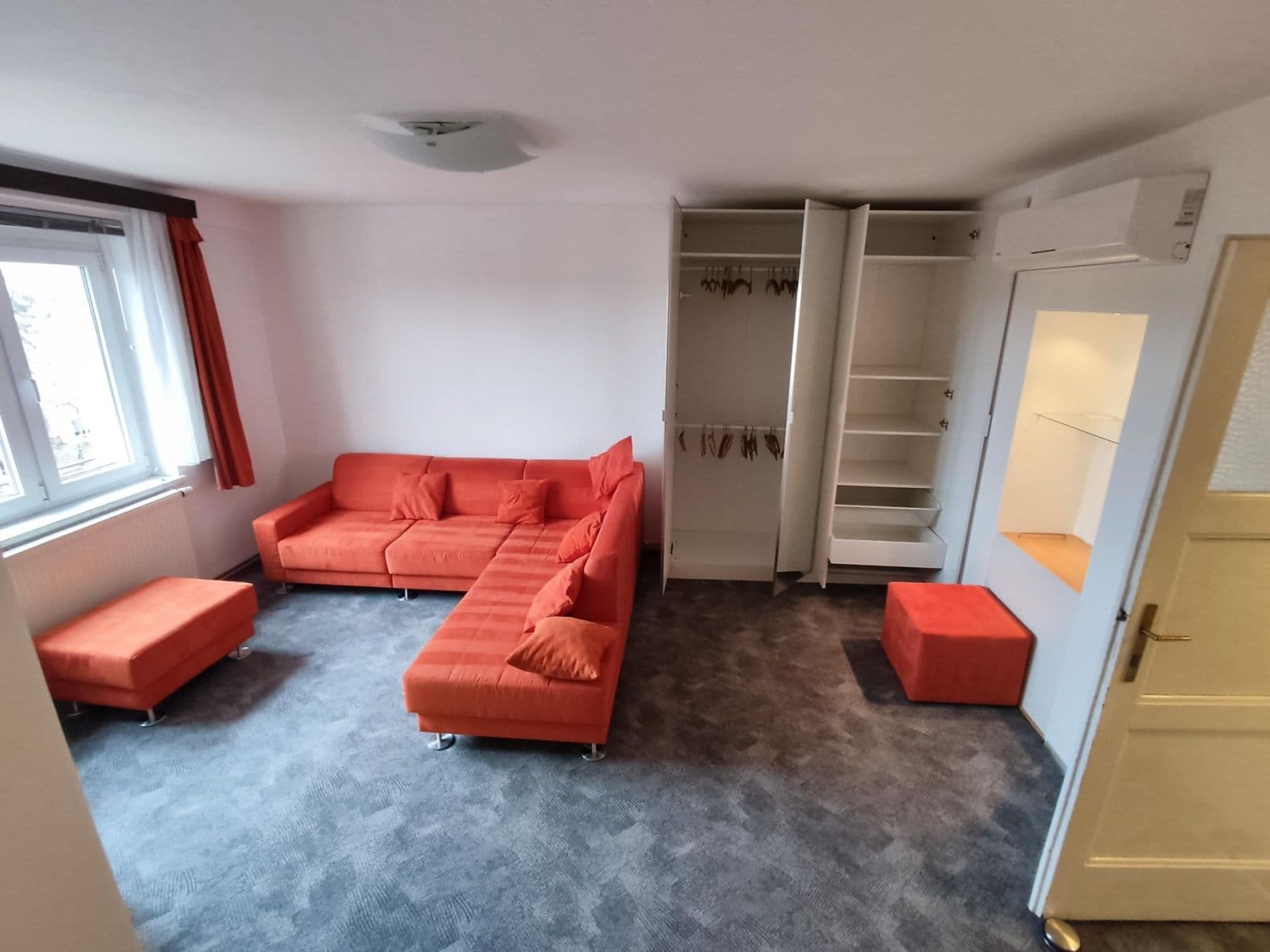 Prenájom bytu 2-izbový 50 m², U První Baterie, Praha, Praha Prenájom bytu 2-izbový 50 m², U První Baterie, Praha, Praha