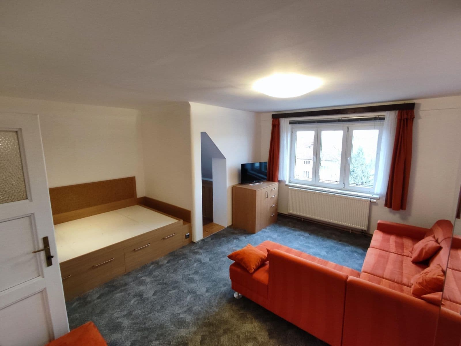 Prenájom bytu 2-izbový 50 m², U První Baterie, Praha, Praha Prenájom bytu 2-izbový 50 m², U První Baterie, Praha, Praha