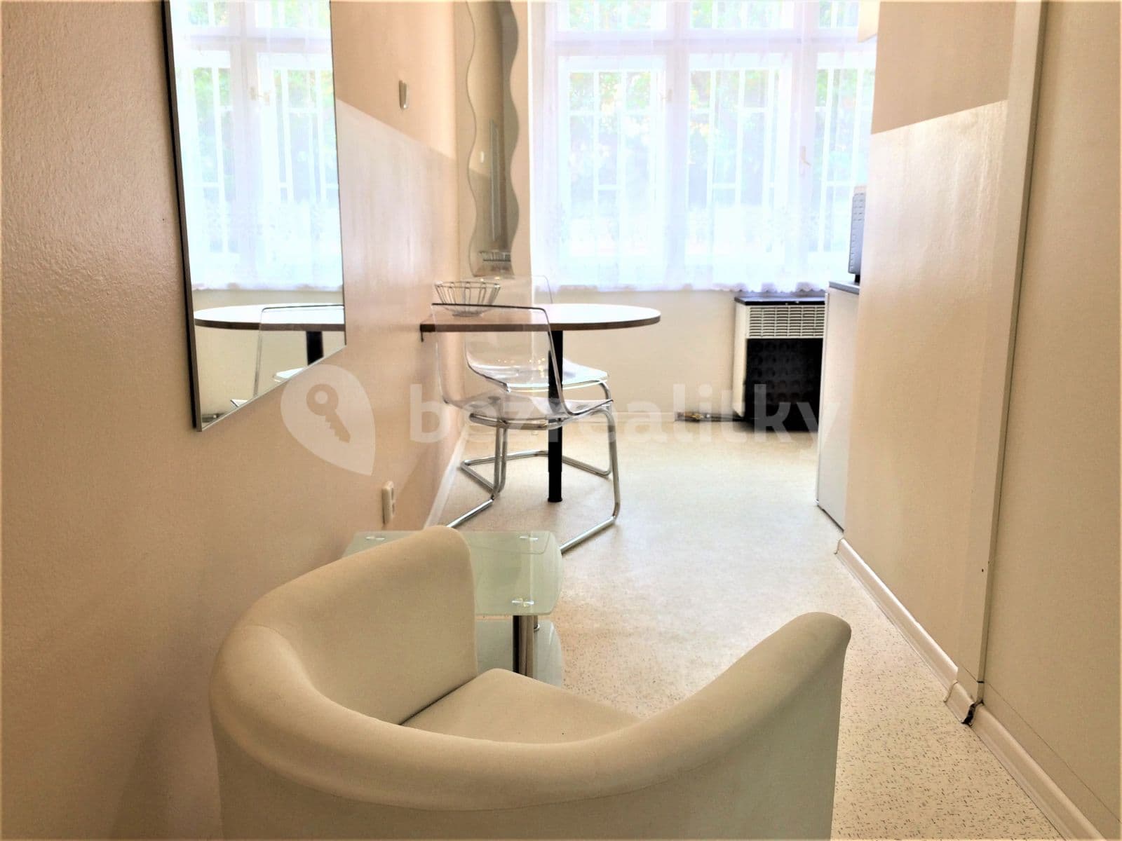 Prenájom bytu Garsoniéra 25 m², Biskupcova, Praha, Praha Prenájom bytu Garsoniéra 25 m², Biskupcova, Praha, Praha