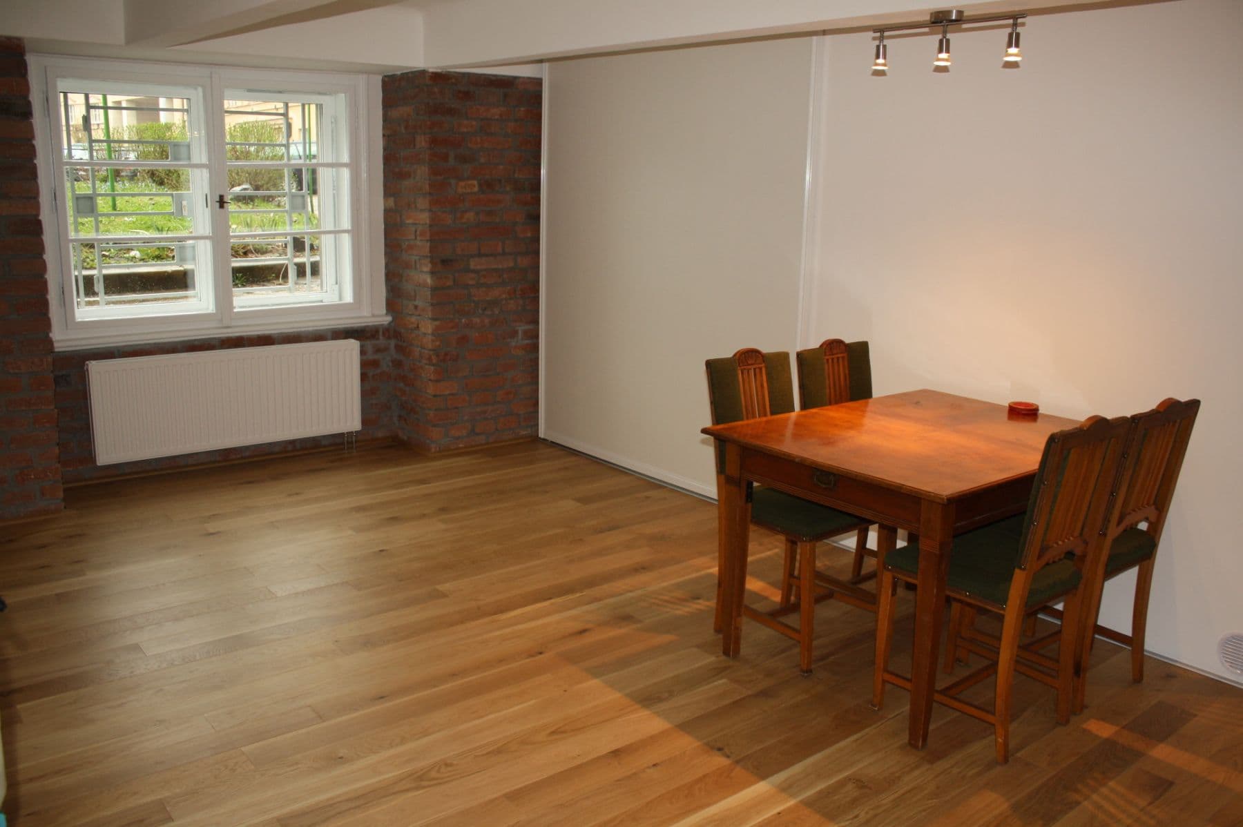 Prenájom bytu 2-izbový 35 m², Jugoslávských partyzánů, Praha, Praha Prenájom bytu 2-izbový 35 m², Jugoslávských partyzánů, Praha, Praha