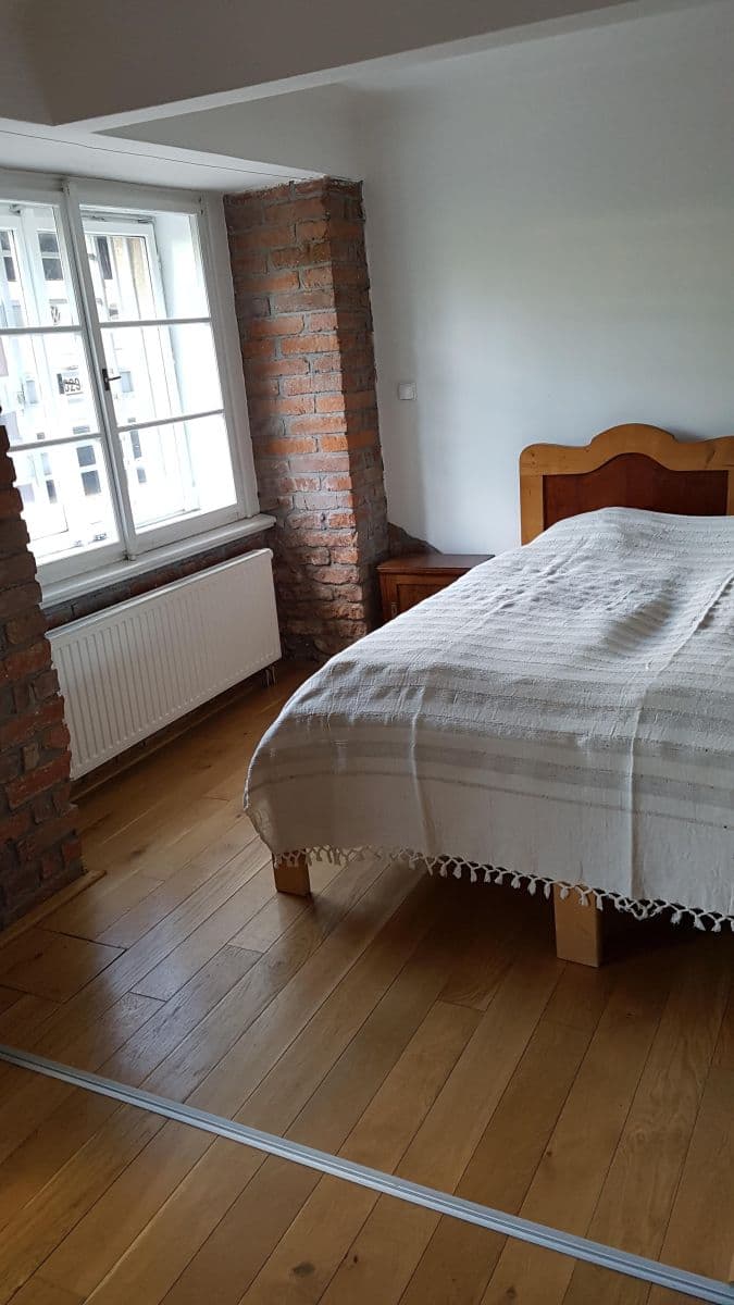 Prenájom bytu 2-izbový 35 m², Jugoslávských partyzánů, Praha, Praha Prenájom bytu 2-izbový 35 m², Jugoslávských partyzánů, Praha, Praha