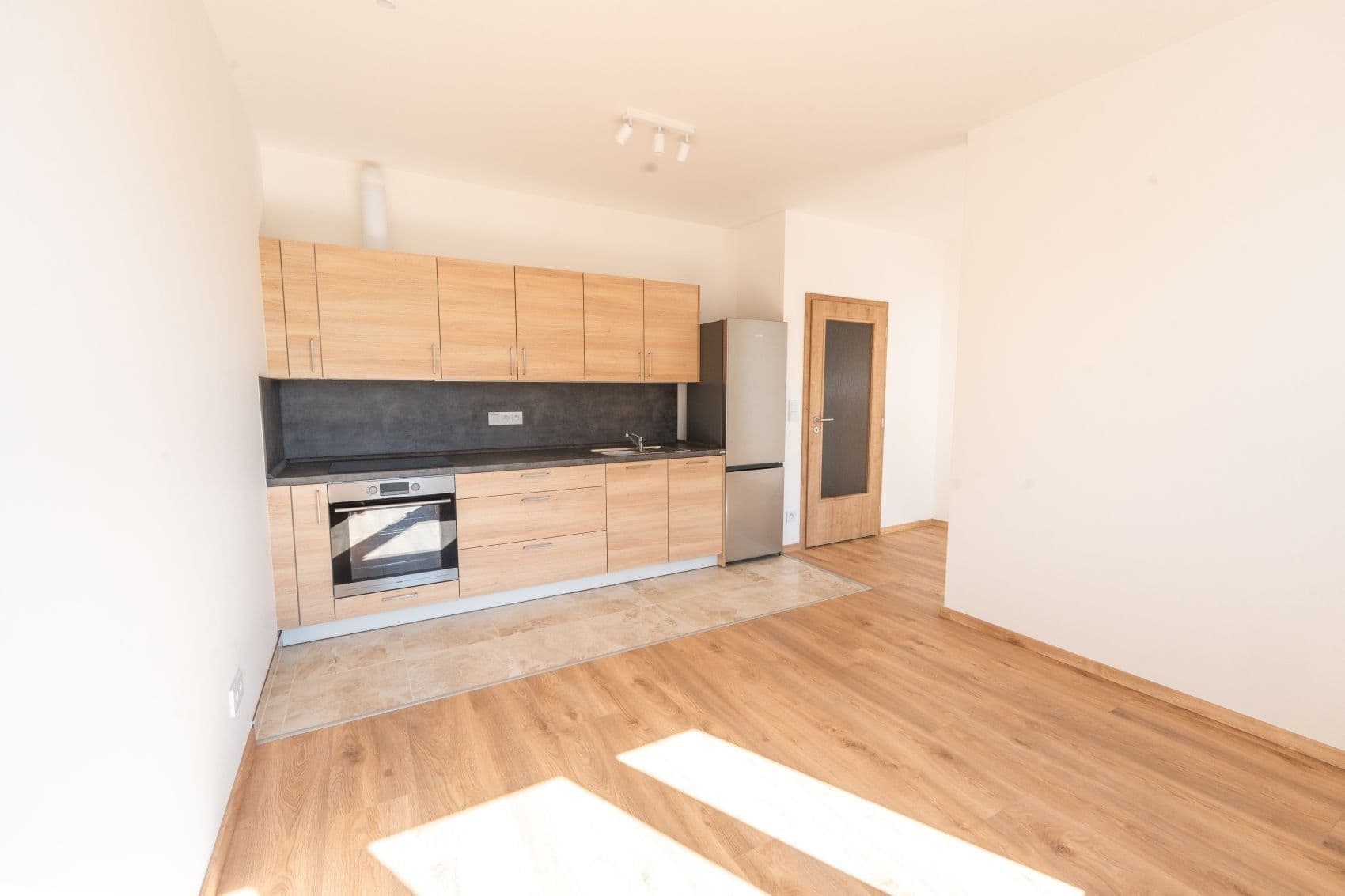 Prenájom bytu 1-izbový 35 m², Miloše Havla, Praha, Praha Prenájom bytu 1-izbový 35 m², Miloše Havla, Praha, Praha