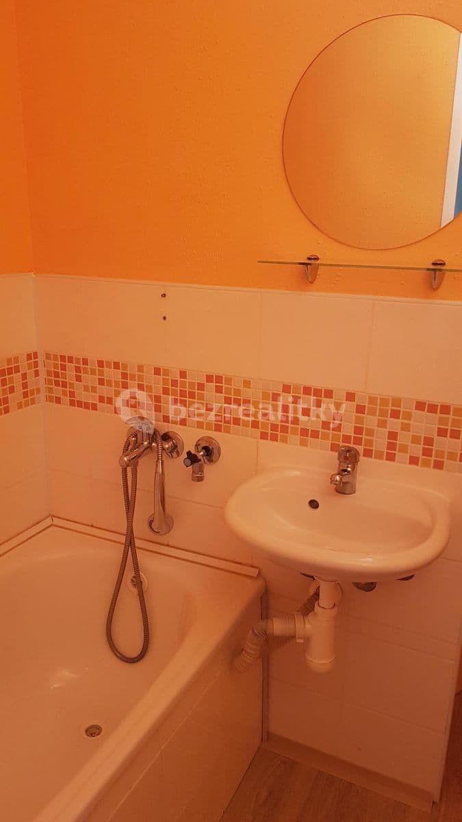 Prenájom bytu 2-izbový 44 m², F. S. Tůmy, Orlová, Moravskoslezský kraj Prenájom bytu 2-izbový 44 m², F. S. Tůmy, Orlová, Moravskoslezský kraj