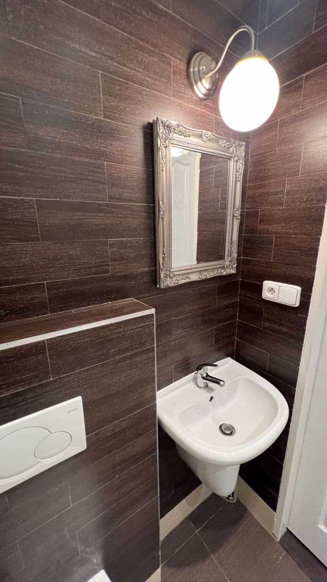 Prenájom bytu 1-izbový 35 m², Kubelíkova, Praha, Praha Prenájom bytu 1-izbový 35 m², Kubelíkova, Praha, Praha