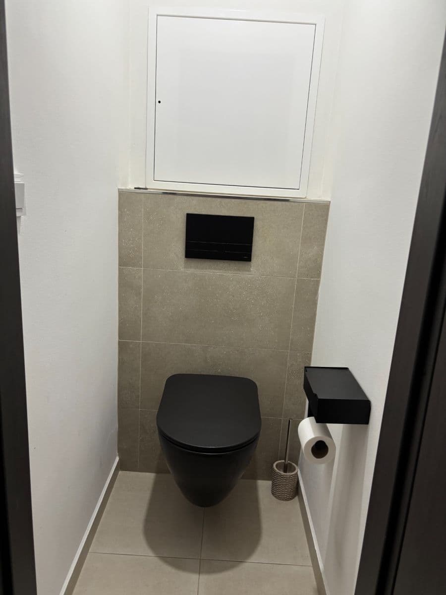 Prenájom bytu 2-izbový 60 m², Spartakiádní, Sokolov, Karlovarský kraj Prenájom bytu 2-izbový 60 m², Spartakiádní, Sokolov, Karlovarský kraj