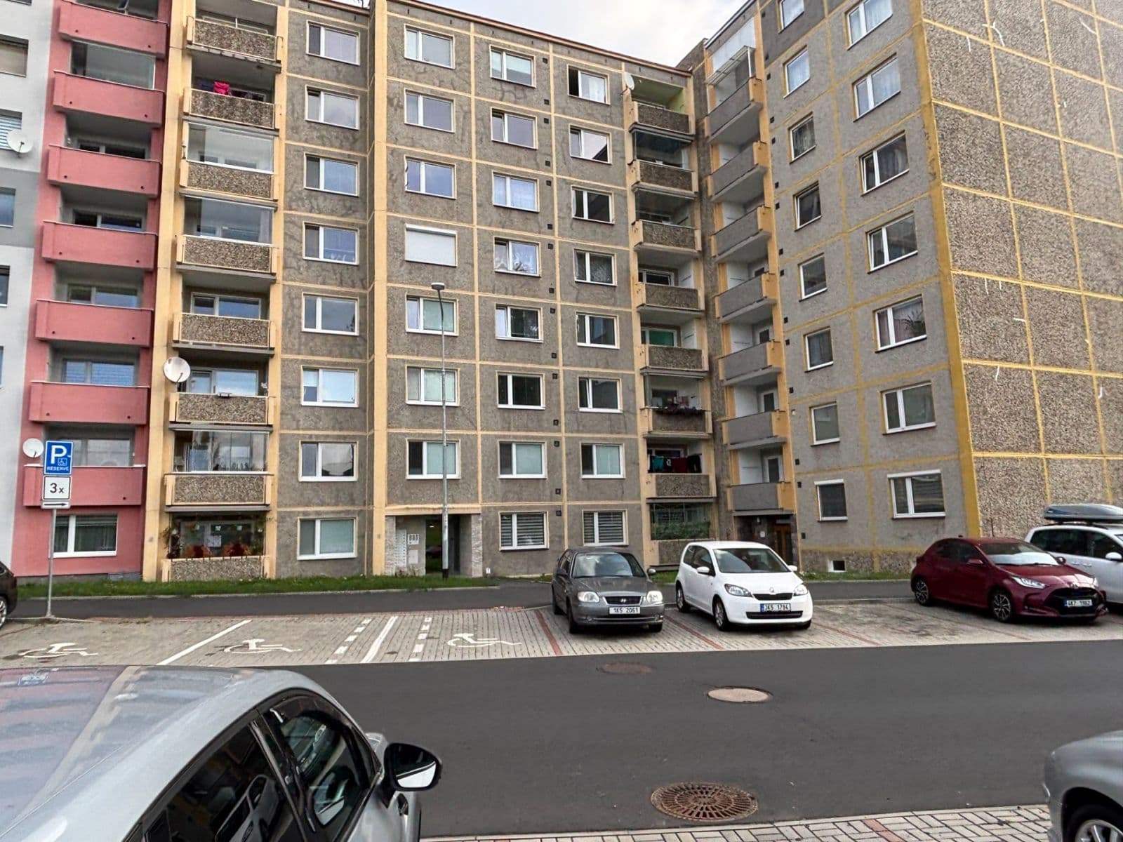Prenájom bytu 2-izbový 60 m², Spartakiádní, Sokolov, Karlovarský kraj Prenájom bytu 2-izbový 60 m², Spartakiádní, Sokolov, Karlovarský kraj