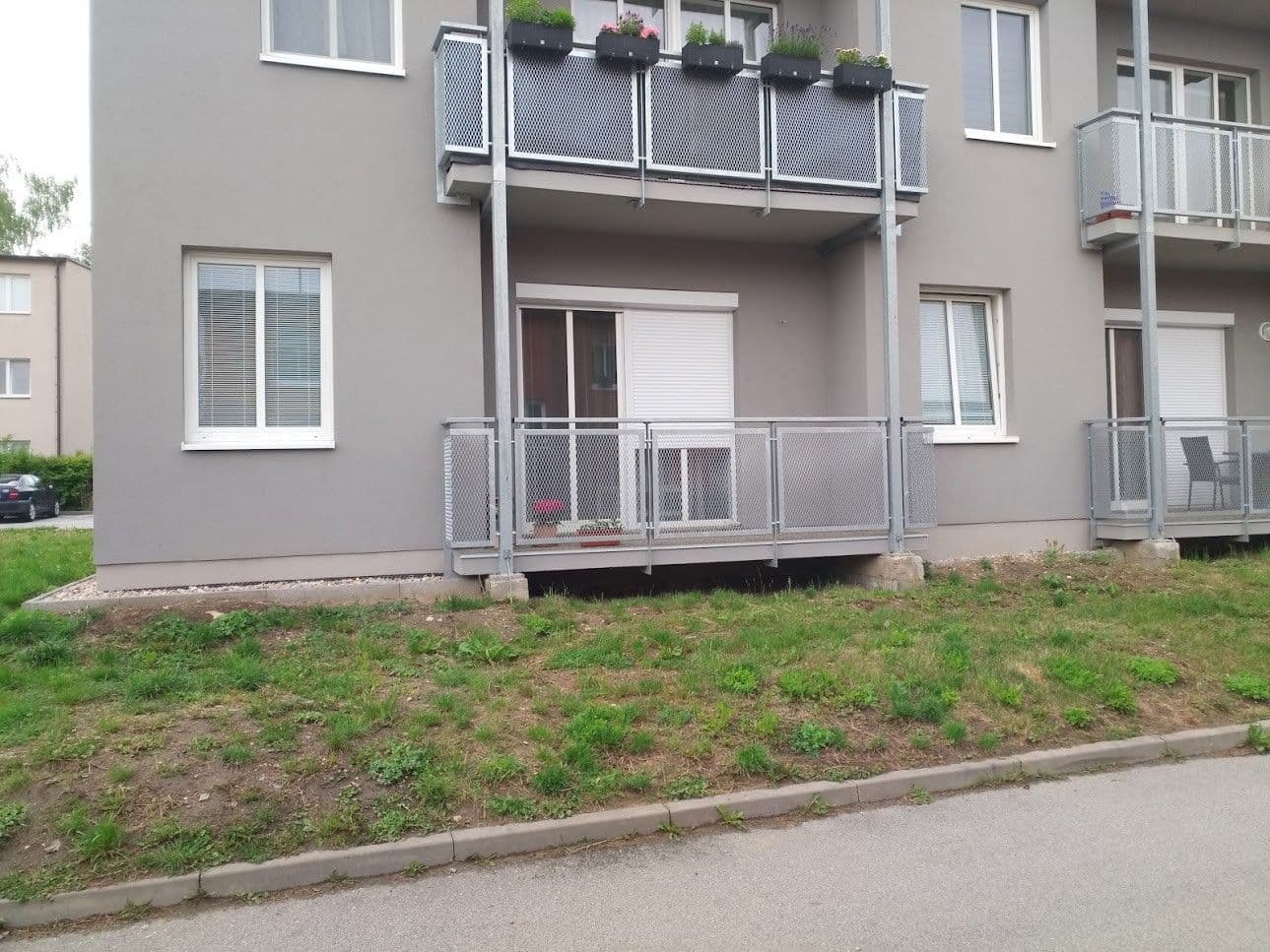 Prenájom bytu 3-izbový 63 m², Gymnazijní, Jindřichův Hradec, Jihočeský kraj Prenájom bytu 3-izbový 63 m², Gymnazijní, Jindřichův Hradec, Jihočeský kraj