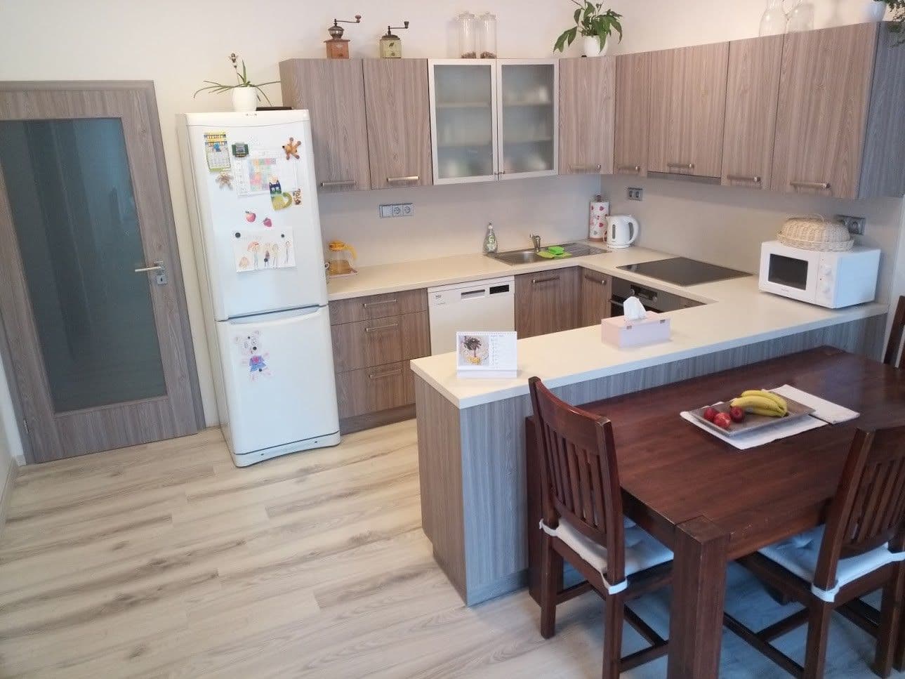 Prenájom bytu 3-izbový 63 m², Gymnazijní, Jindřichův Hradec, Jihočeský kraj Prenájom bytu 3-izbový 63 m², Gymnazijní, Jindřichův Hradec, Jihočeský kraj