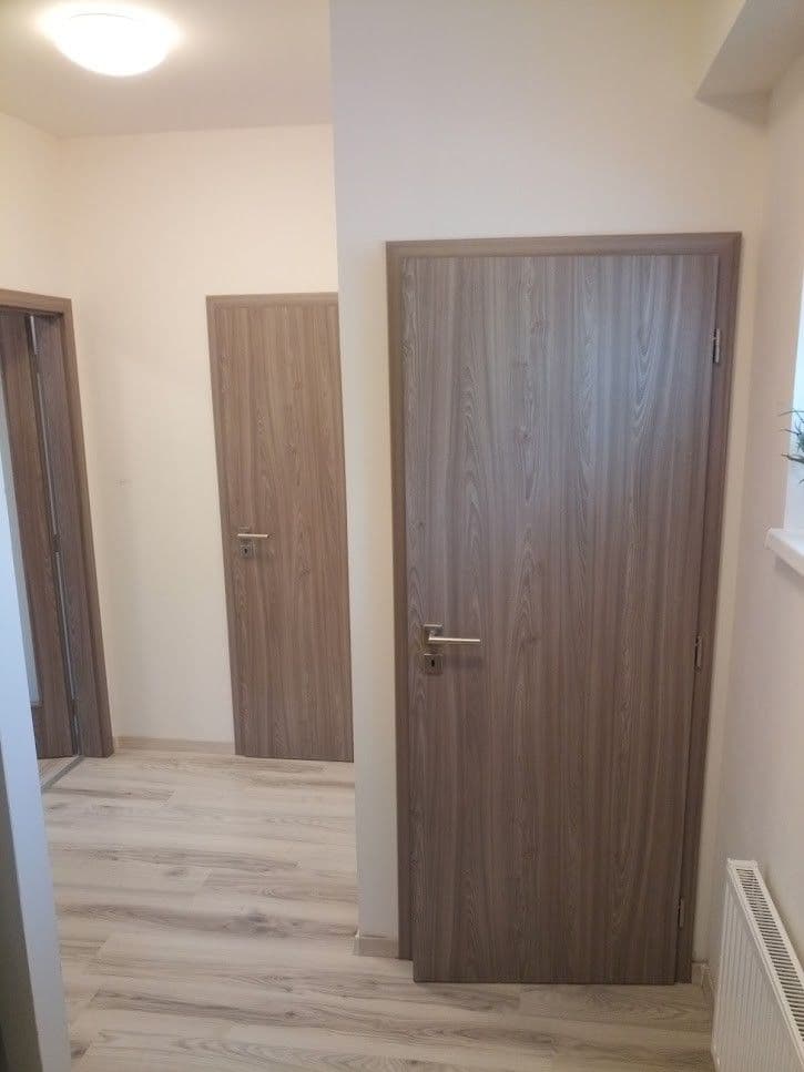 Prenájom bytu 3-izbový 63 m², Gymnazijní, Jindřichův Hradec, Jihočeský kraj Prenájom bytu 3-izbový 63 m², Gymnazijní, Jindřichův Hradec, Jihočeský kraj