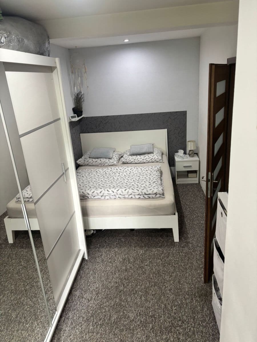 Prenájom bytu 2-izbový 51 m², Průběžná, Poděbrady, Středočeský kraj Prenájom bytu 2-izbový 51 m², Průběžná, Poděbrady, Středočeský kraj
