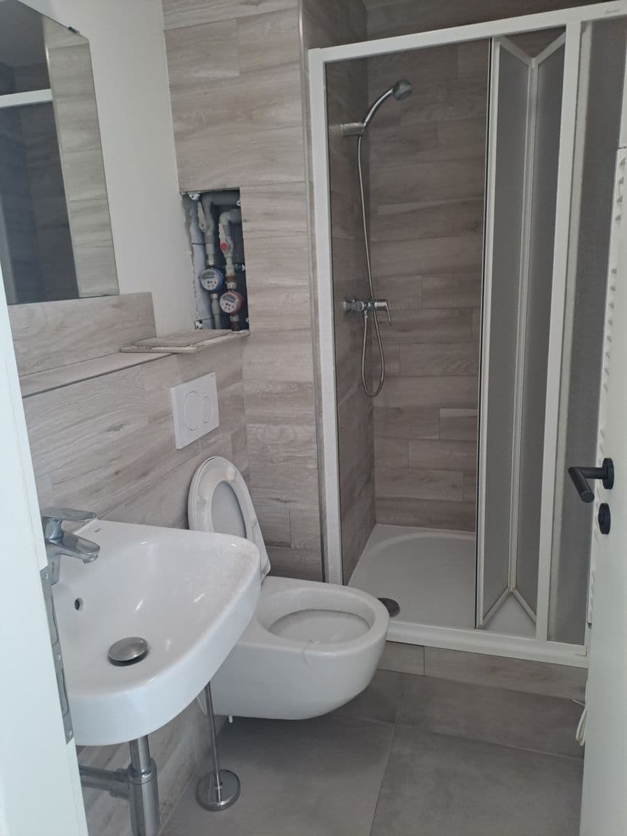 Prenájom bytu 2-izbový 30 m², Hradecká, Hradec Králové, Královéhradecký kraj Prenájom bytu 2-izbový 30 m², Hradecká, Hradec Králové, Královéhradecký kraj