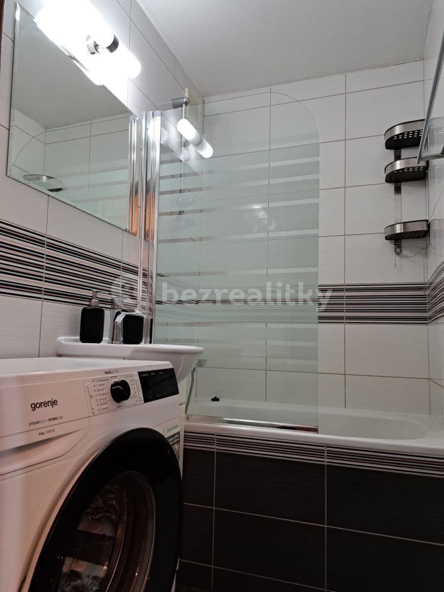 Prenájom bytu 2-izbový 45 m², Kardašovská, Praha, Praha Prenájom bytu 2-izbový 45 m², Kardašovská, Praha, Praha