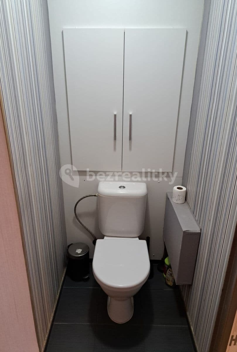 Prenájom bytu 2-izbový 45 m², Kardašovská, Praha, Praha Prenájom bytu 2-izbový 45 m², Kardašovská, Praha, Praha