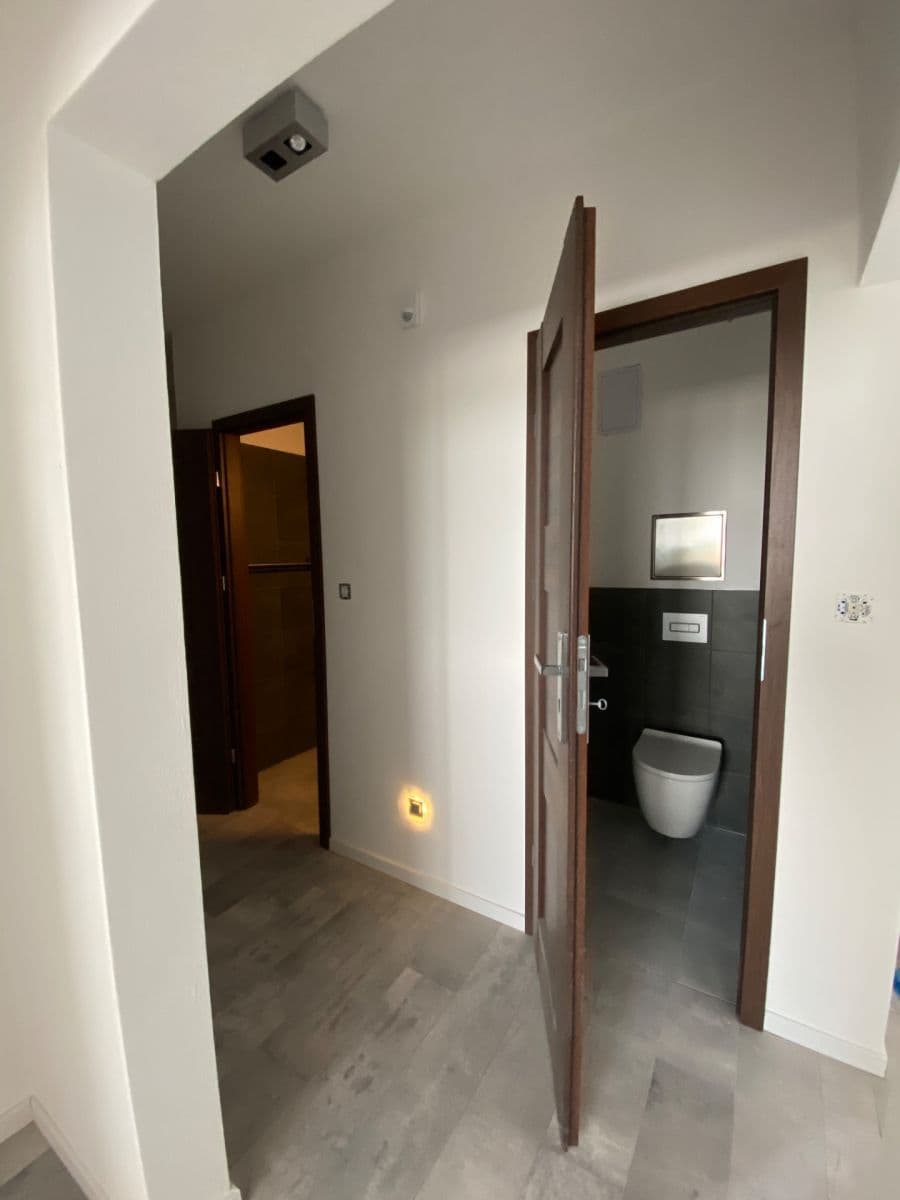 Prenájom bytu 3-izbový 68 m², Švédská, Ostrava, Moravskoslezský kraj Prenájom bytu 3-izbový 68 m², Švédská, Ostrava, Moravskoslezský kraj