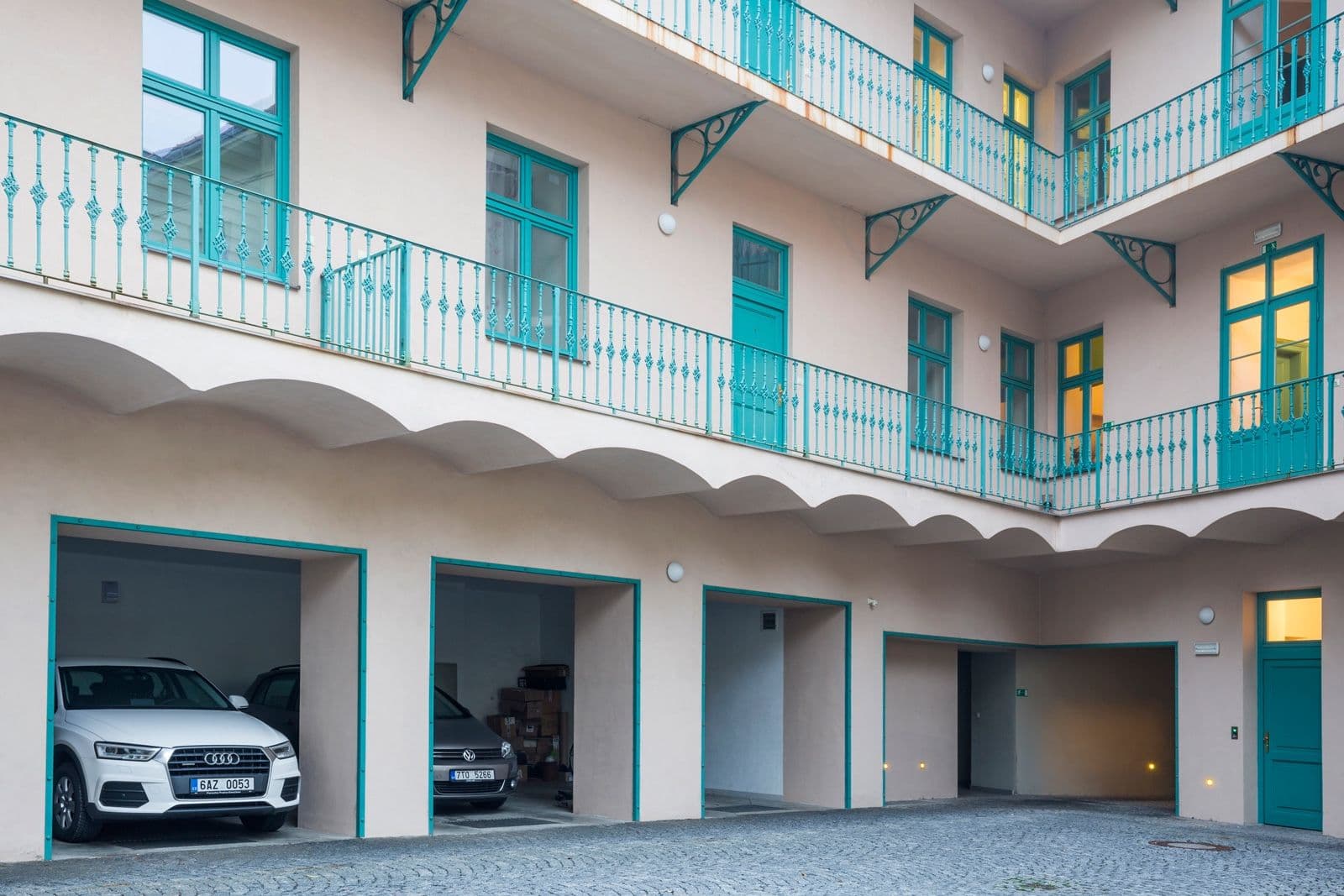 Prenájom bytu 1-izbový 43 m², Vyšehradská, Praha, Praha Prenájom bytu 1-izbový 43 m², Vyšehradská, Praha, Praha