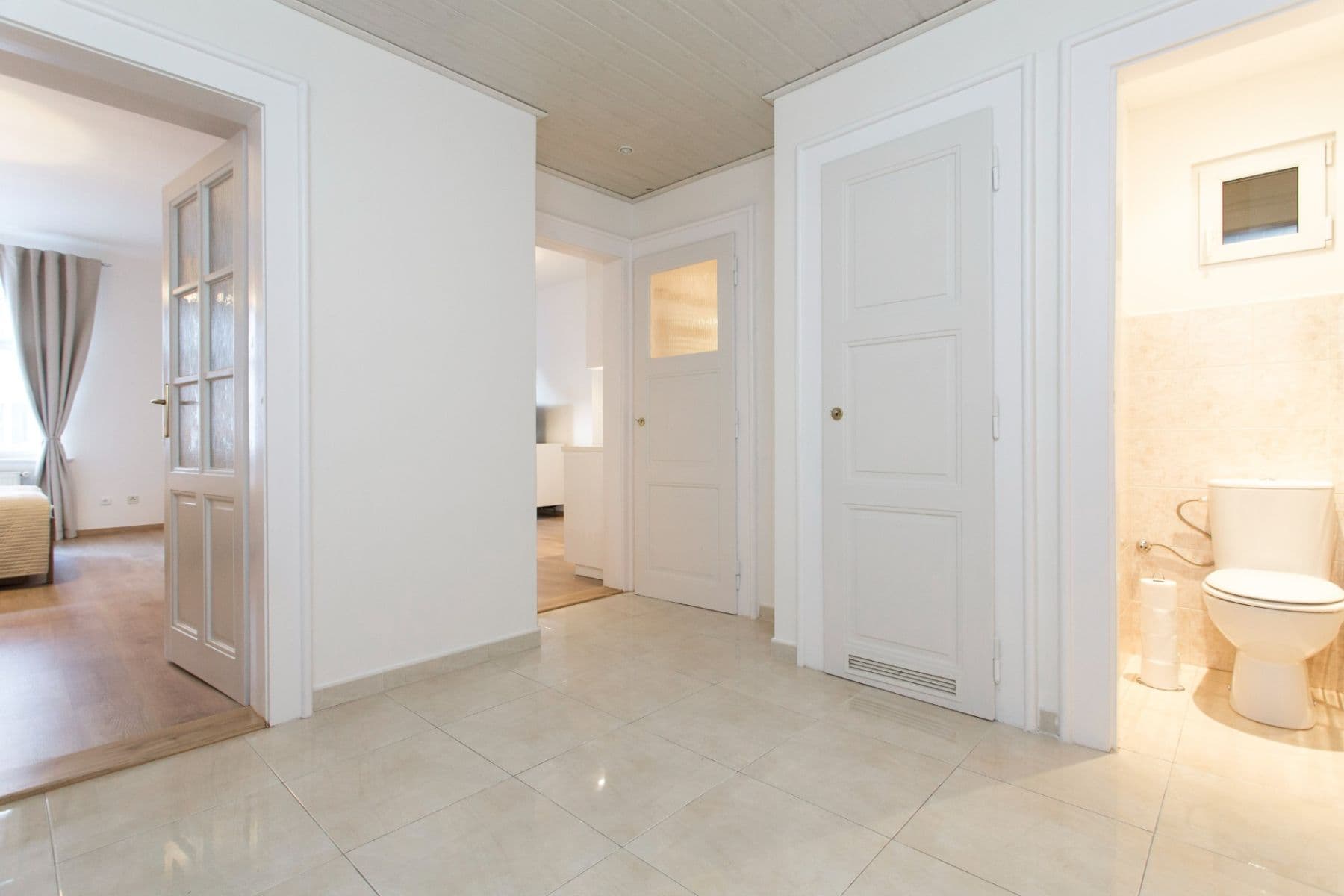Prenájom bytu 2-izbový 54 m², Jagellonská, Praha, Praha Prenájom bytu 2-izbový 54 m², Jagellonská, Praha, Praha