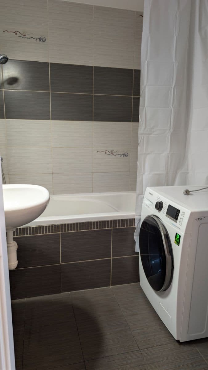 Prenájom bytu 2-izbový 50 m², Tererova, Praha, Praha Prenájom bytu 2-izbový 50 m², Tererova, Praha, Praha