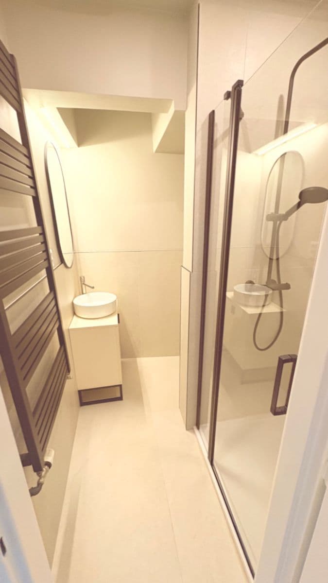 Prenájom bytu 2-izbový 40 m², Na Vrstvách, Praha, Praha Prenájom bytu 2-izbový 40 m², Na Vrstvách, Praha, Praha