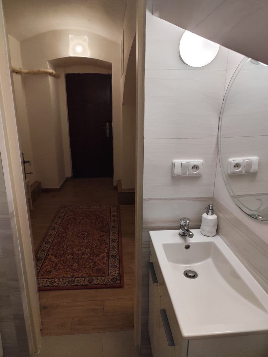 Prenájom bytu 1-izbový 42 m², Sudoměřská, Praha, Praha Prenájom bytu 1-izbový 42 m², Sudoměřská, Praha, Praha