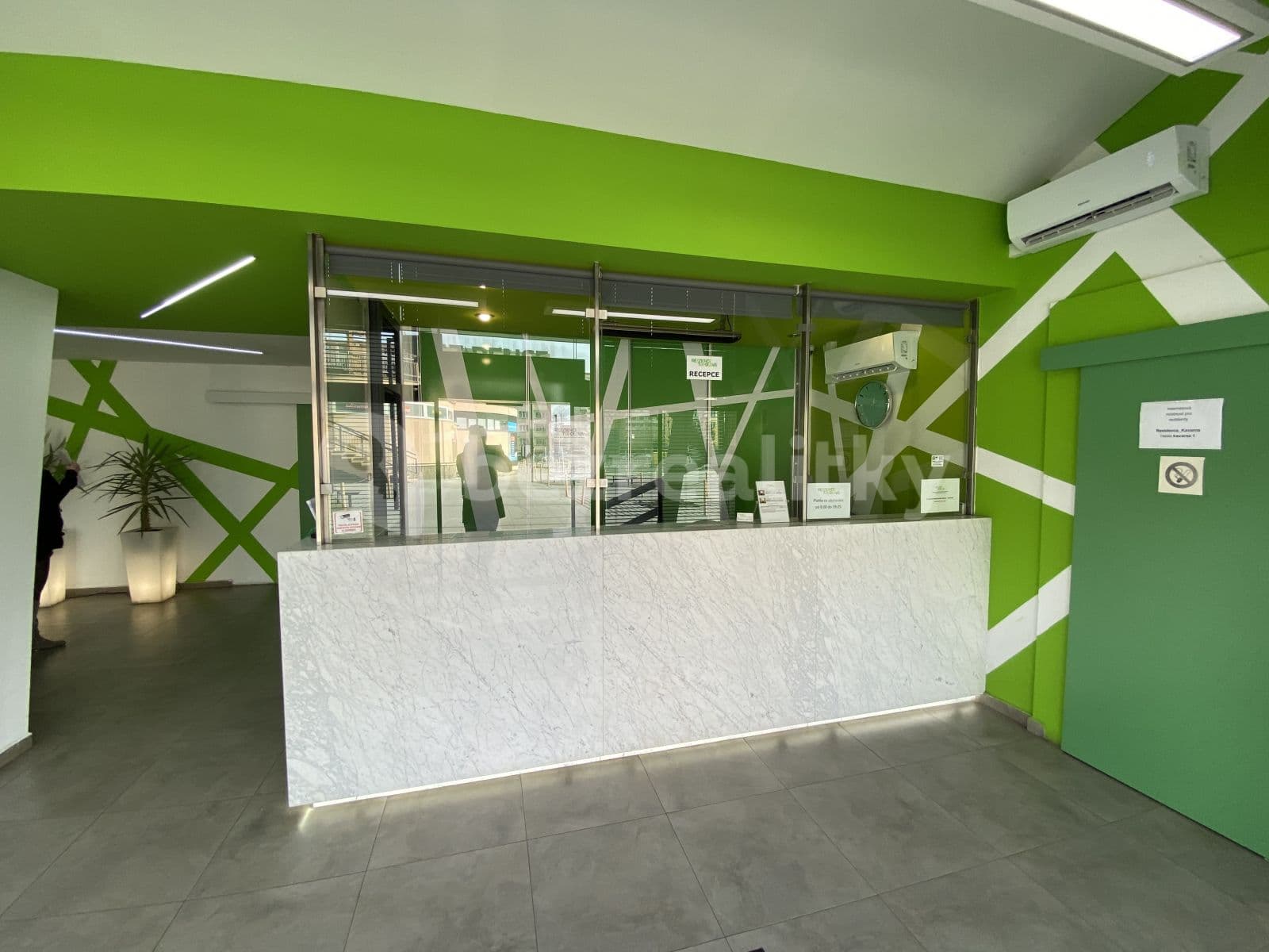 Prenájom bytu 1-izbový 32 m², Topolová, Praha, Praha Prenájom bytu 1-izbový 32 m², Topolová, Praha, Praha