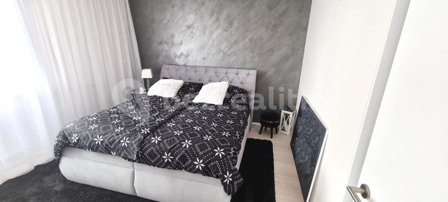 Prenájom bytu 2-izbový 56 m², Honzíkova, Praha, Praha Prenájom bytu 2-izbový 56 m², Honzíkova, Praha, Praha