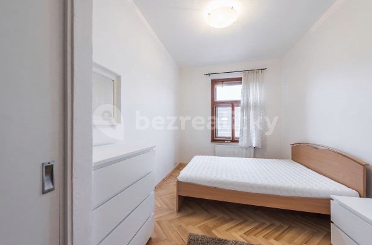 Prenájom bytu 3-izbový 95 m², Záhřebská, Praha, Praha Prenájom bytu 3-izbový 95 m², Záhřebská, Praha, Praha