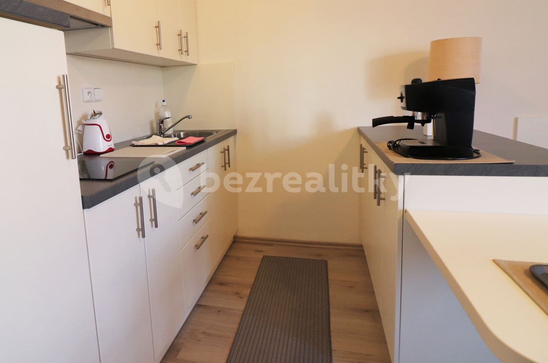 Prenájom bytu Garsoniéra 26 m², K Lánu, Praha, Praha Prenájom bytu Garsoniéra 26 m², K Lánu, Praha, Praha