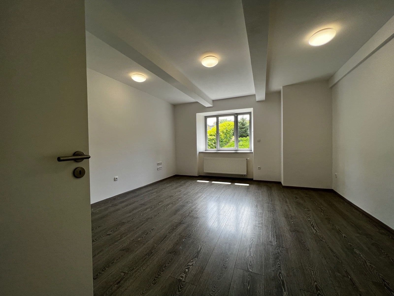 Prenájom bytu 1-izbový 28 m², Omská, Praha, Praha Prenájom bytu 1-izbový 28 m², Omská, Praha, Praha