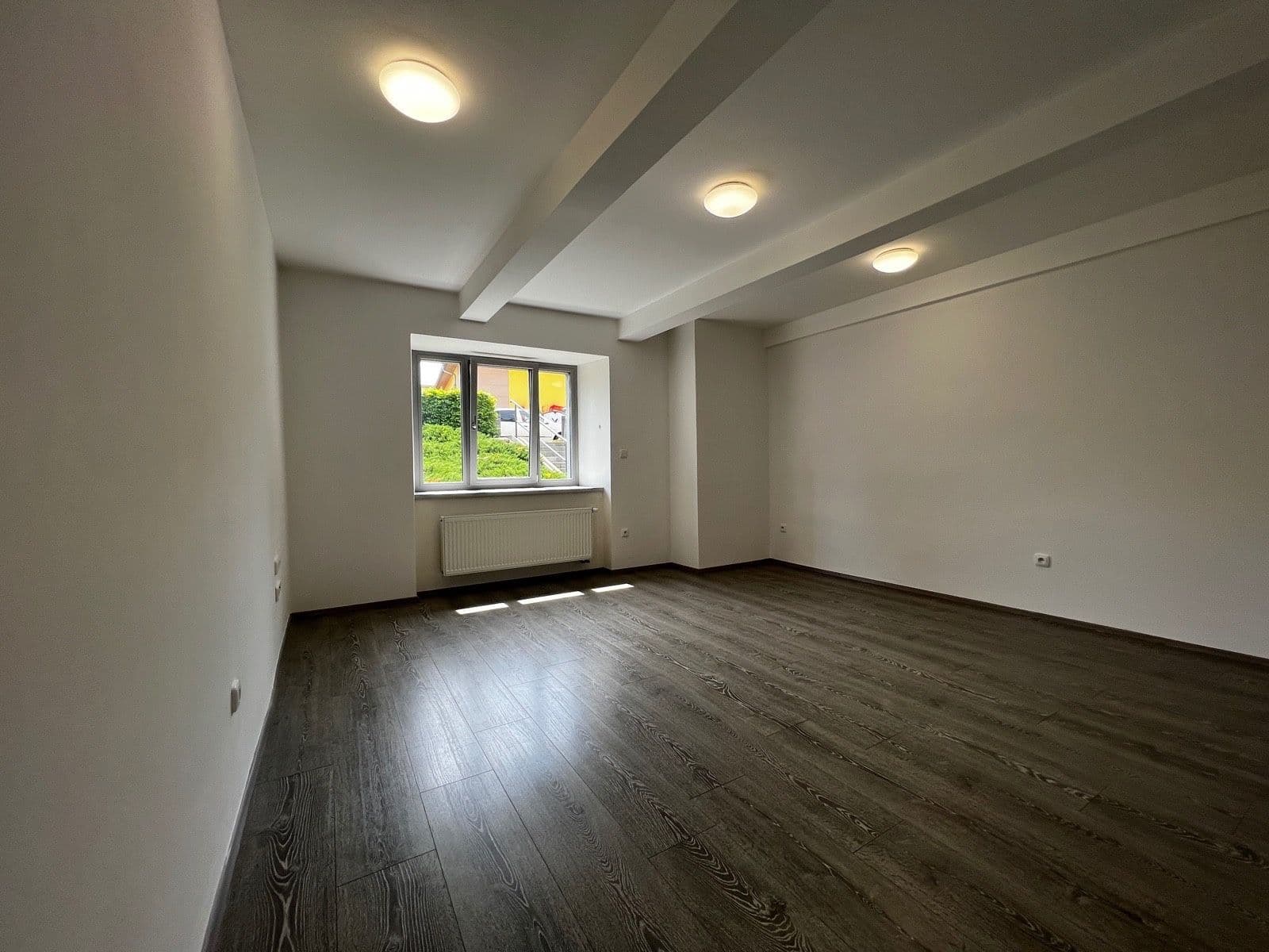 Prenájom bytu 1-izbový 28 m², Omská, Praha, Praha Prenájom bytu 1-izbový 28 m², Omská, Praha, Praha
