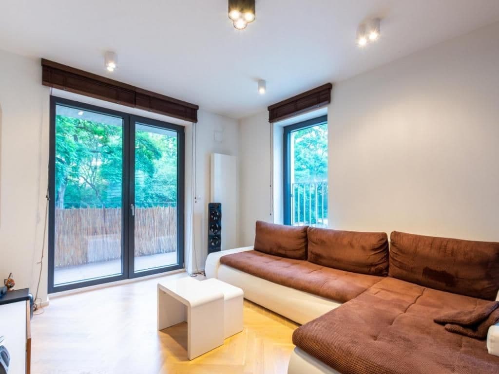 Prenájom bytu 4-izbový 91 m², Kališnická, Praha, Praha Prenájom bytu 4-izbový 91 m², Kališnická, Praha, Praha