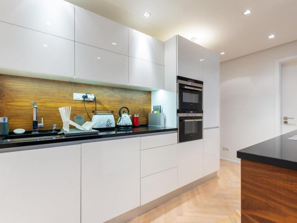 Prenájom bytu 4-izbový 91 m², Kališnická, Praha, Praha Prenájom bytu 4-izbový 91 m², Kališnická, Praha, Praha