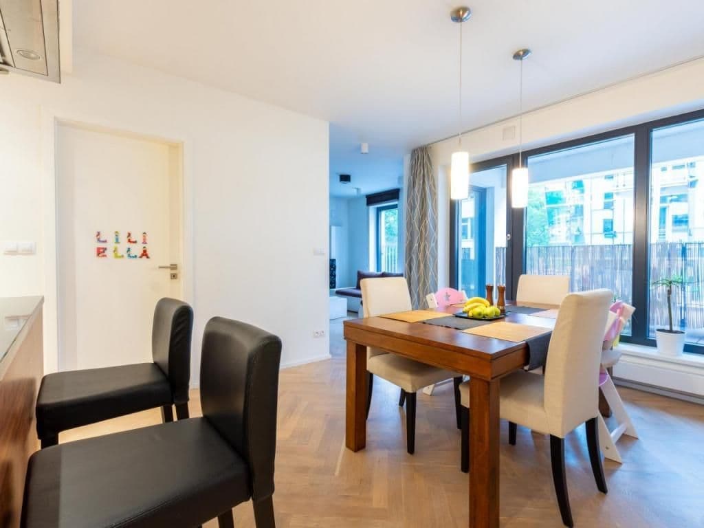 Prenájom bytu 4-izbový 91 m², Kališnická, Praha, Praha Prenájom bytu 4-izbový 91 m², Kališnická, Praha, Praha