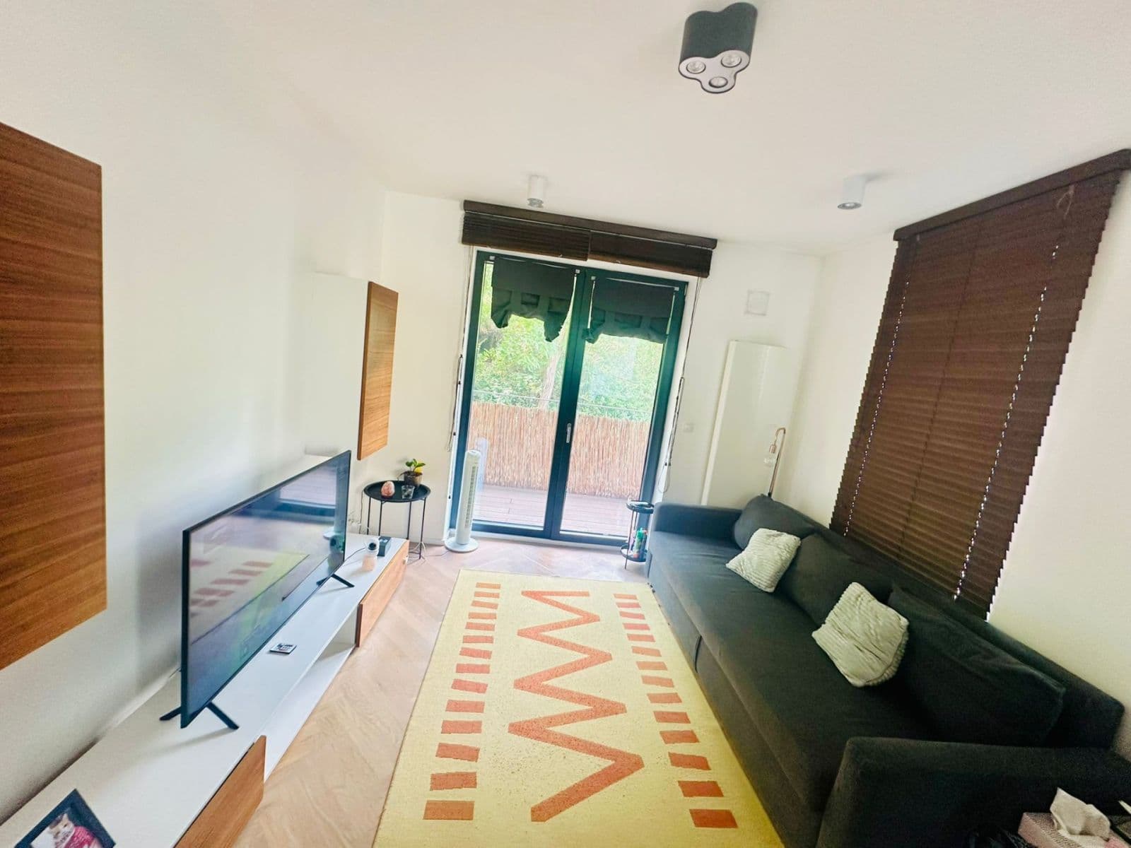 Prenájom bytu 4-izbový 91 m², Kališnická, Praha, Praha Prenájom bytu 4-izbový 91 m², Kališnická, Praha, Praha