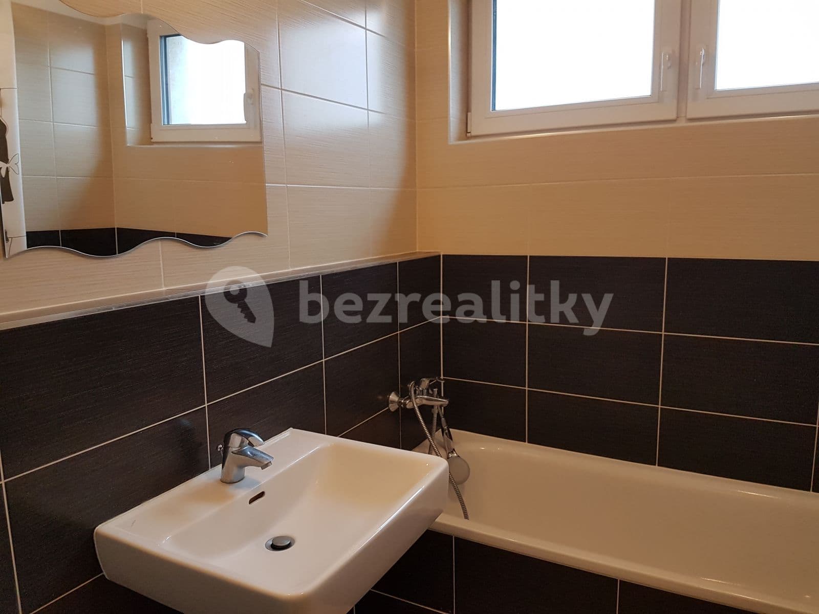 Prenájom bytu 2-izbový 58 m², Honzíkova, Praha, Praha Prenájom bytu 2-izbový 58 m², Honzíkova, Praha, Praha