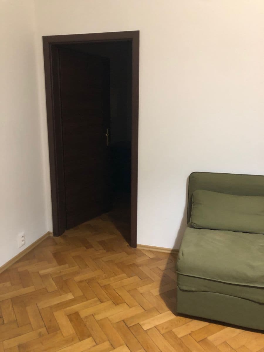 Prenájom bytu 3-izbový 71 m², Lužická, Bratislava - mestská časť Staré Mesto, Bratislavský kraj Prenájom bytu 3-izbový 71 m², Lužická, Bratislava - mestská časť Staré Mesto, Bratislavský kraj