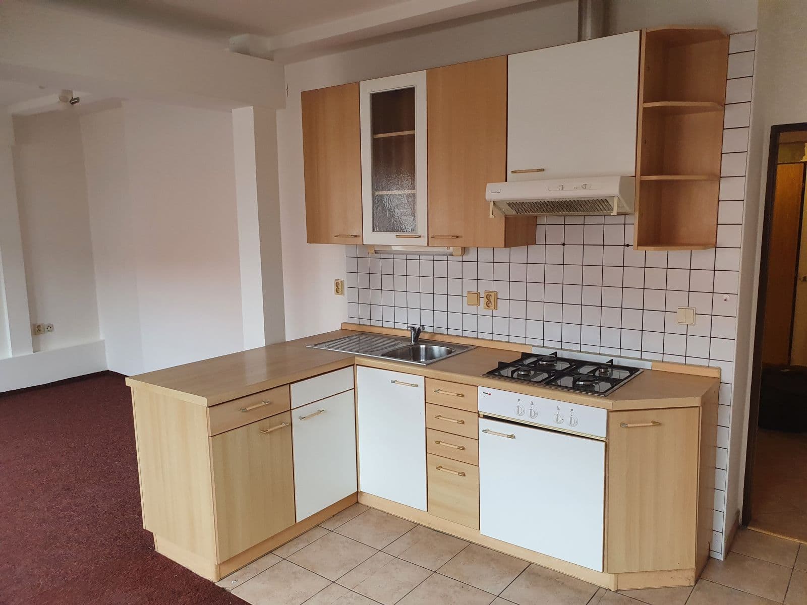 Prenájom bytu 2-izbový 61 m², Politických Vězňů, Plzeň, Plzeňský kraj Prenájom bytu 2-izbový 61 m², Politických Vězňů, Plzeň, Plzeňský kraj