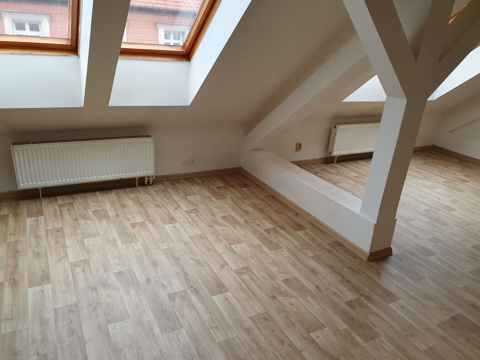 Prenájom bytu 2-izbový 61 m², Politických Vězňů, Plzeň, Plzeňský kraj Prenájom bytu 2-izbový 61 m², Politických Vězňů, Plzeň, Plzeňský kraj