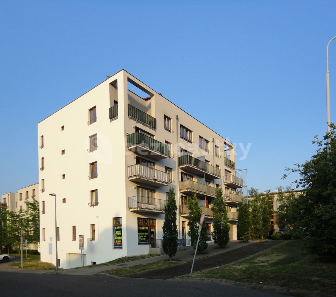 Prenájom bytu 3-izbový 90 m², Elišky Přemyslovny, Praha, Praha Prenájom bytu 3-izbový 90 m², Elišky Přemyslovny, Praha, Praha