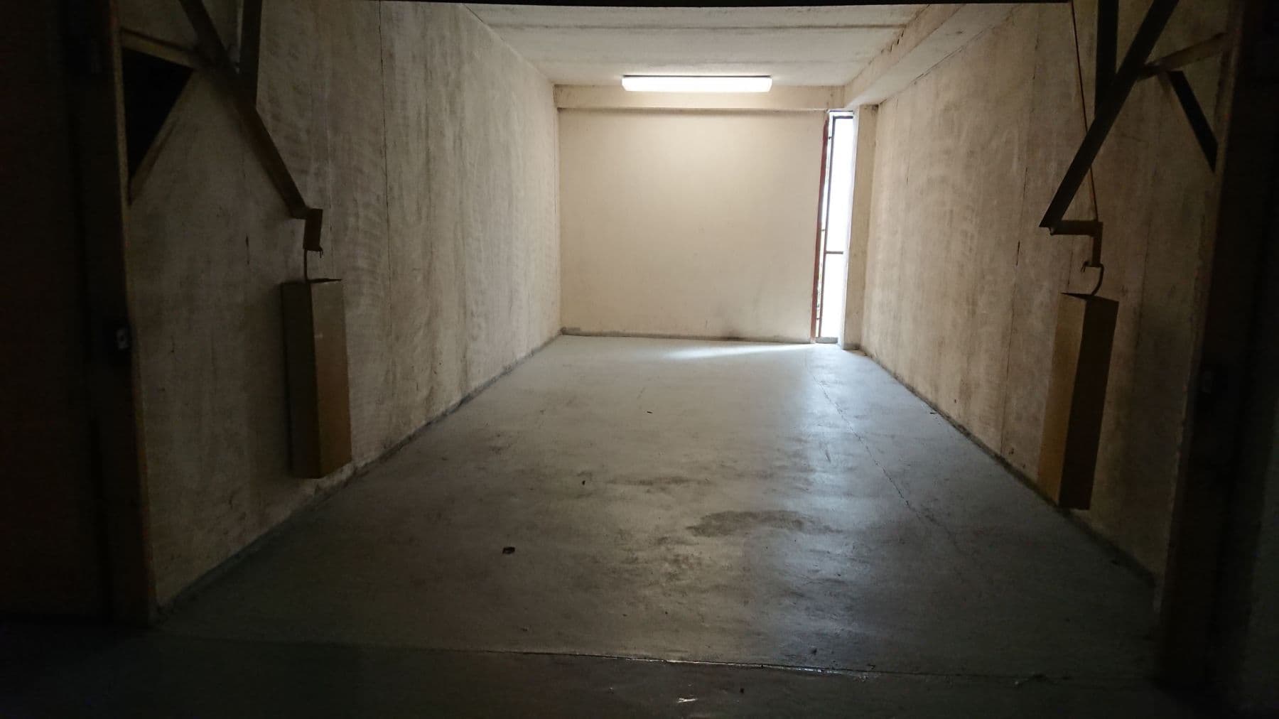 Prenájom garáže 19 m², Navigátorů, Praha, Praha Prenájom garáže 19 m², Navigátorů, Praha, Praha