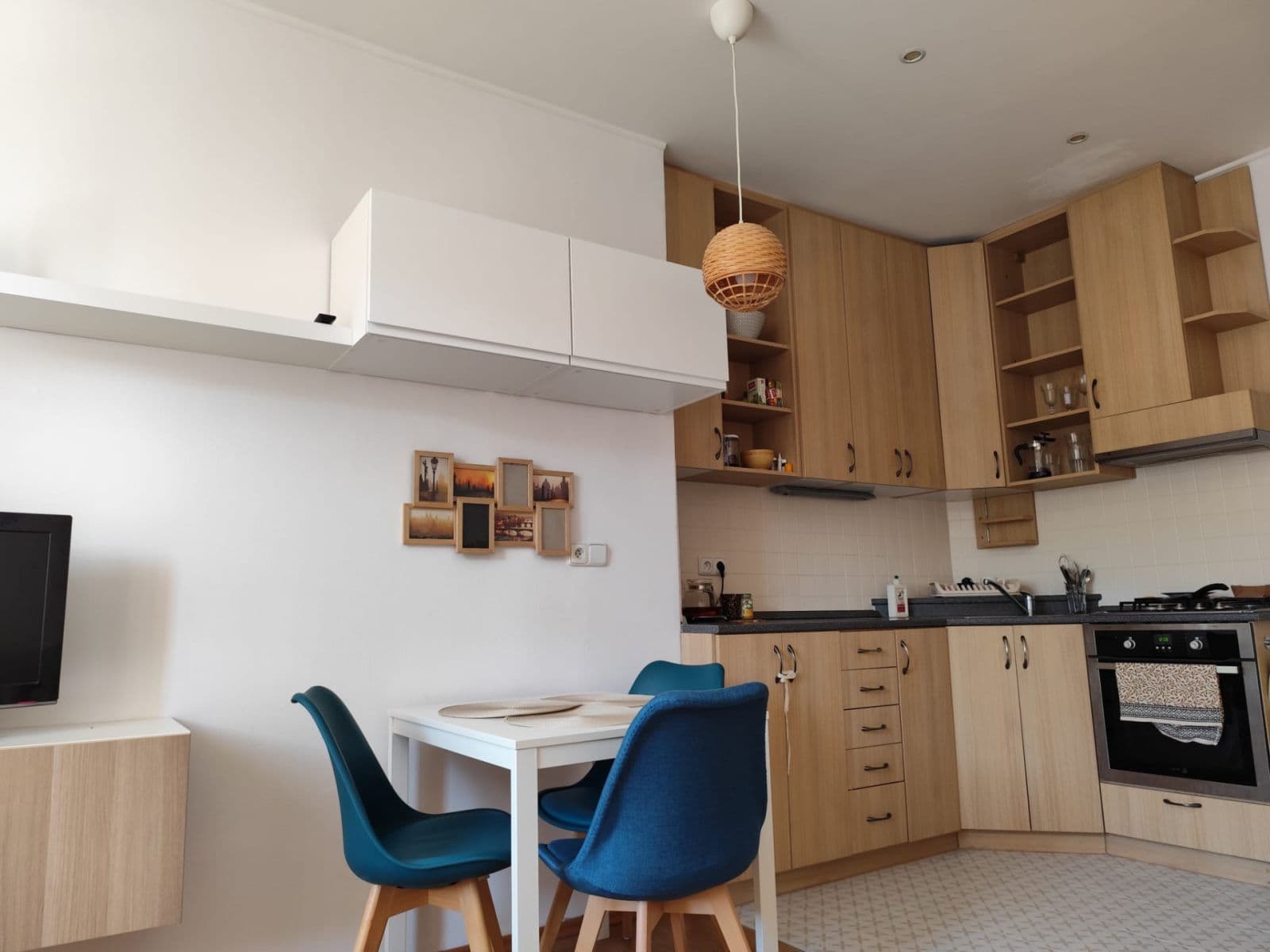 Prenájom bytu 2-izbový 50 m², U Svobodárny, Praha, Praha Prenájom bytu 2-izbový 50 m², U Svobodárny, Praha, Praha