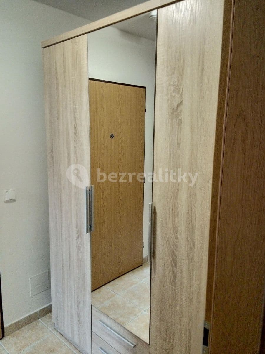Prenájom bytu 2-izbový 44 m², Komenského, Židlochovice, Jihomoravský kraj Prenájom bytu 2-izbový 44 m², Komenského, Židlochovice, Jihomoravský kraj