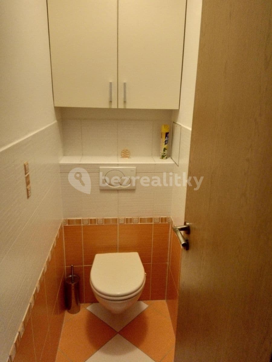 Prenájom bytu 2-izbový 44 m², Komenského, Židlochovice, Jihomoravský kraj Prenájom bytu 2-izbový 44 m², Komenského, Židlochovice, Jihomoravský kraj