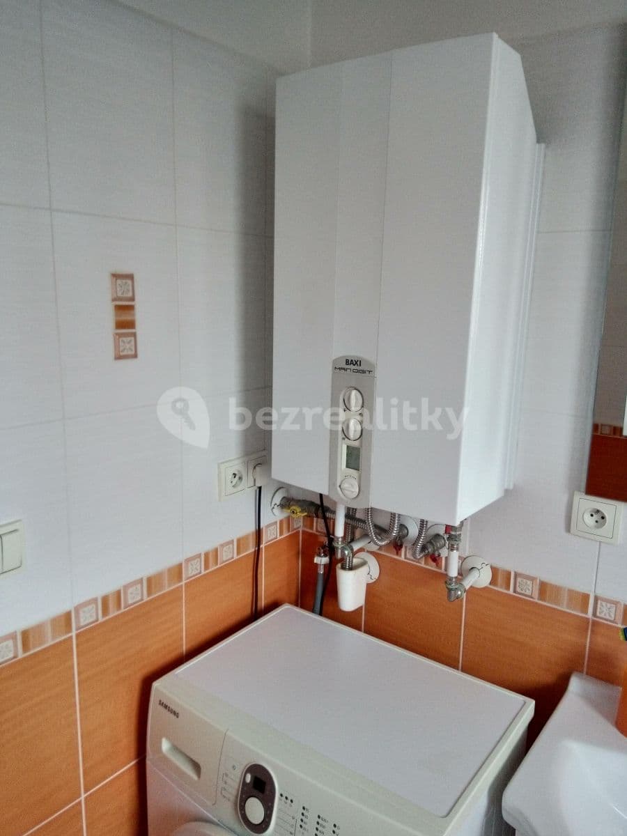 Prenájom bytu 2-izbový 44 m², Komenského, Židlochovice, Jihomoravský kraj Prenájom bytu 2-izbový 44 m², Komenského, Židlochovice, Jihomoravský kraj