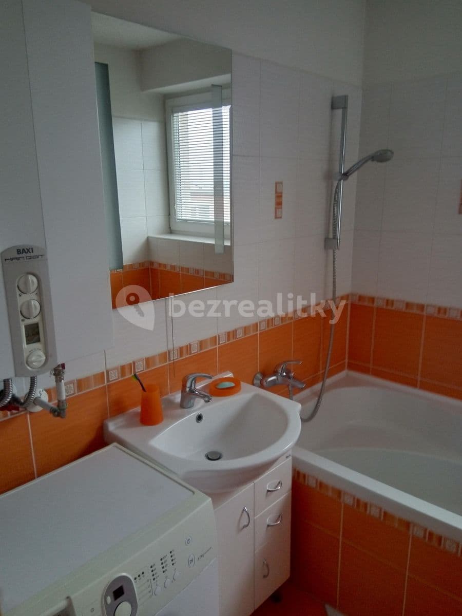 Prenájom bytu 2-izbový 44 m², Komenského, Židlochovice, Jihomoravský kraj Prenájom bytu 2-izbový 44 m², Komenského, Židlochovice, Jihomoravský kraj