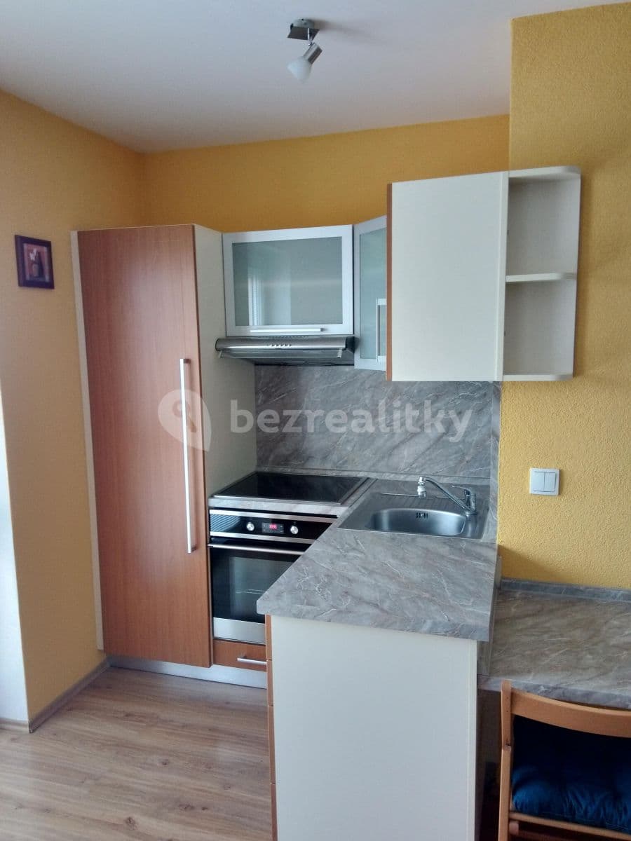 Prenájom bytu 2-izbový 44 m², Komenského, Židlochovice, Jihomoravský kraj Prenájom bytu 2-izbový 44 m², Komenského, Židlochovice, Jihomoravský kraj