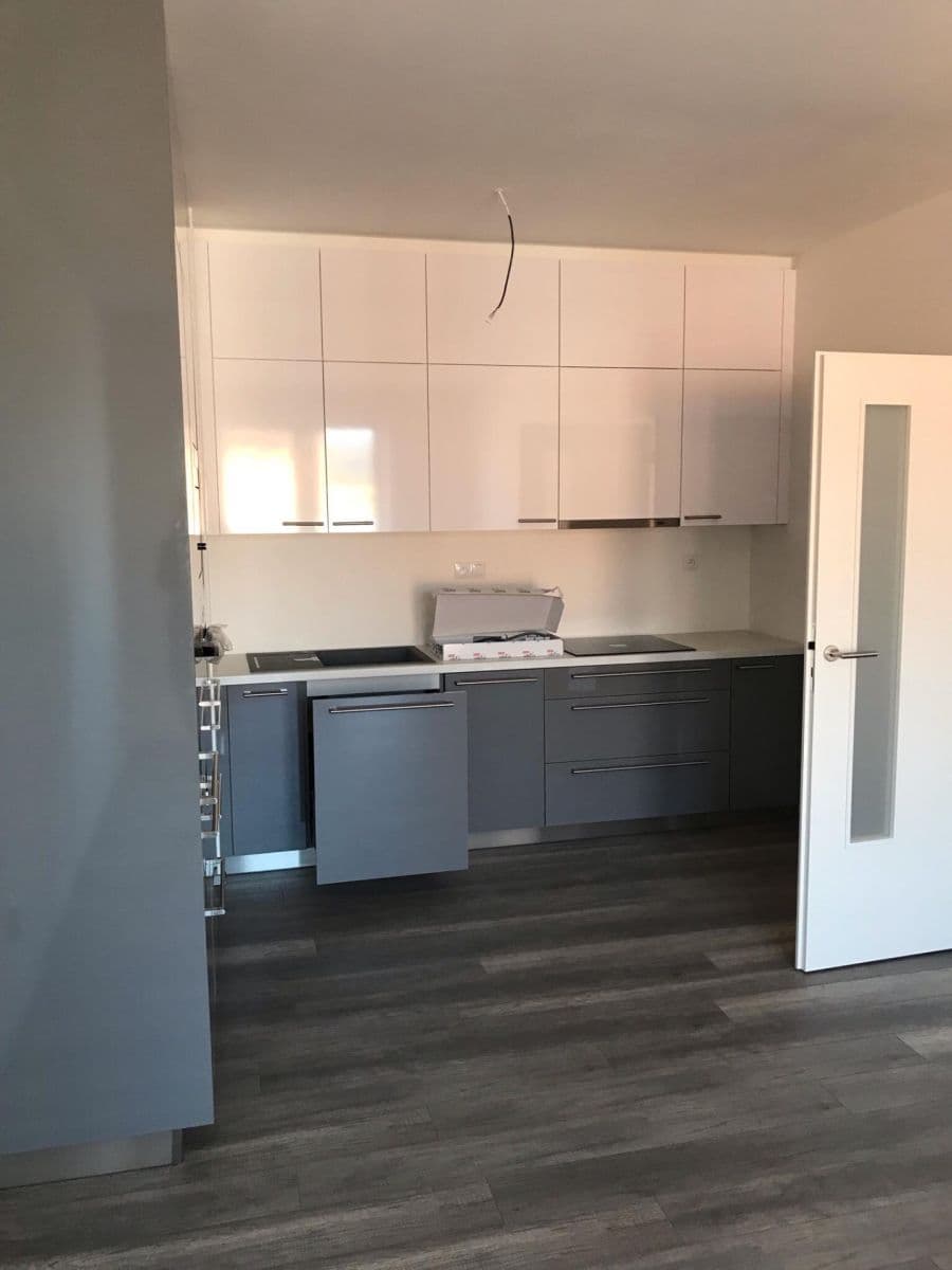 Prenájom bytu 3-izbový 71 m², Sentická, Brno, Jihomoravský kraj Prenájom bytu 3-izbový 71 m², Sentická, Brno, Jihomoravský kraj