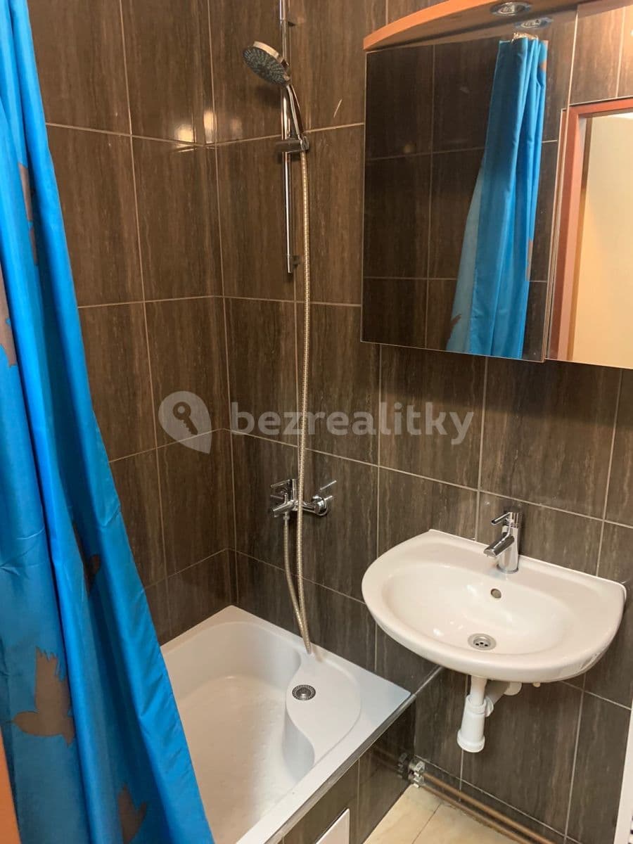 Prenájom bytu 1-izbový 32 m², Poděbradská, Praha, Praha Prenájom bytu 1-izbový 32 m², Poděbradská, Praha, Praha
