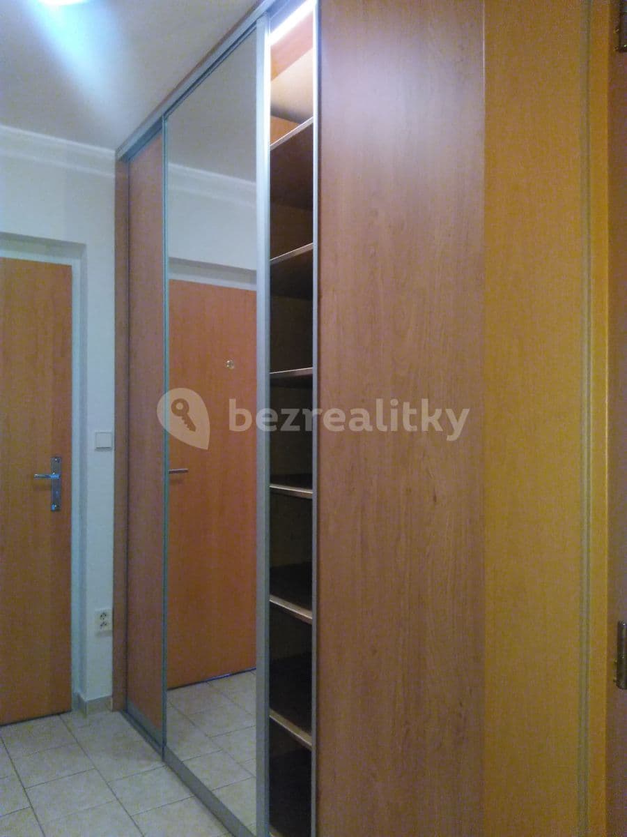 Prenájom bytu 1-izbový 34 m², Štúrova, Praha, Praha Prenájom bytu 1-izbový 34 m², Štúrova, Praha, Praha