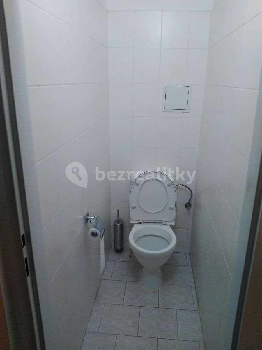Prenájom bytu 1-izbový 34 m², Štúrova, Praha, Praha Prenájom bytu 1-izbový 34 m², Štúrova, Praha, Praha