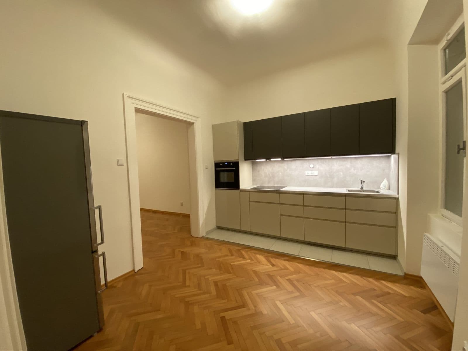 Prenájom bytu 1-izbový 53 m², Opatovická, Praha, Praha Prenájom bytu 1-izbový 53 m², Opatovická, Praha, Praha